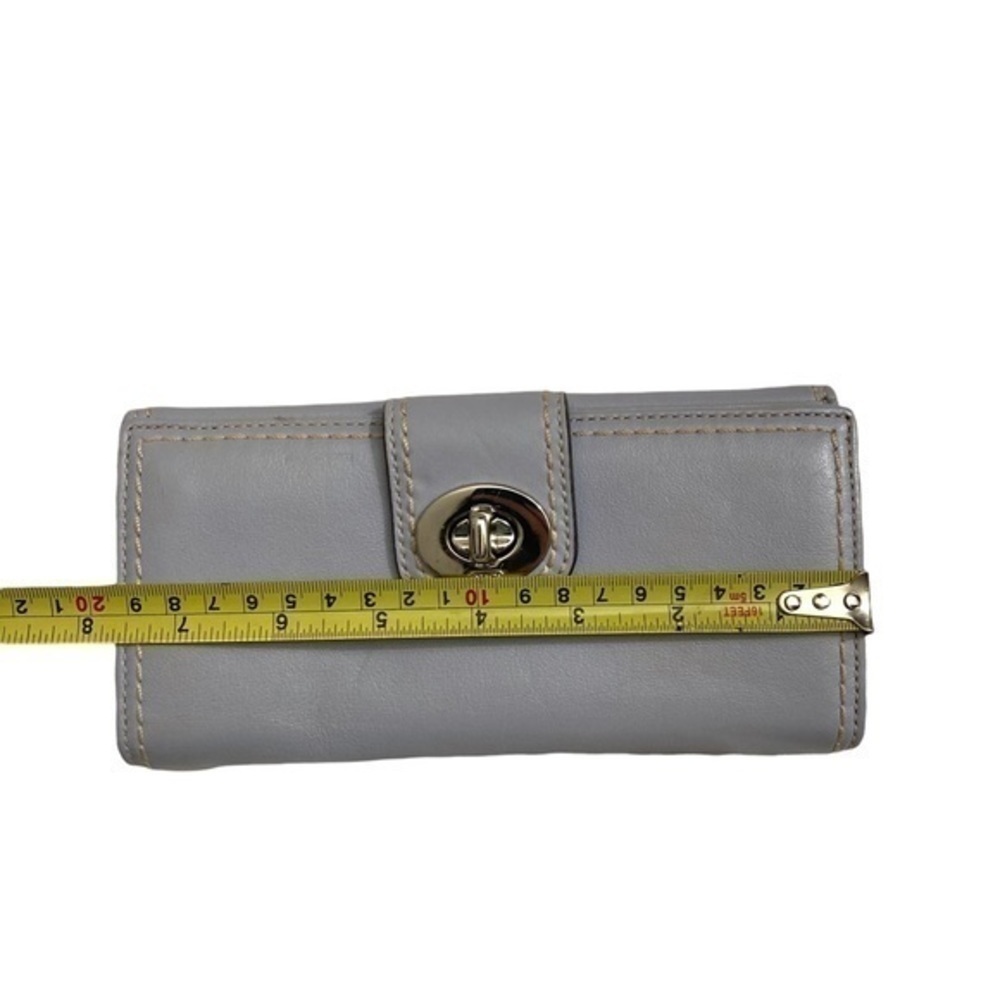 Coach vintage y2k light purple lavender periwinkle leather turnlock wallet - Picture 2 of 12